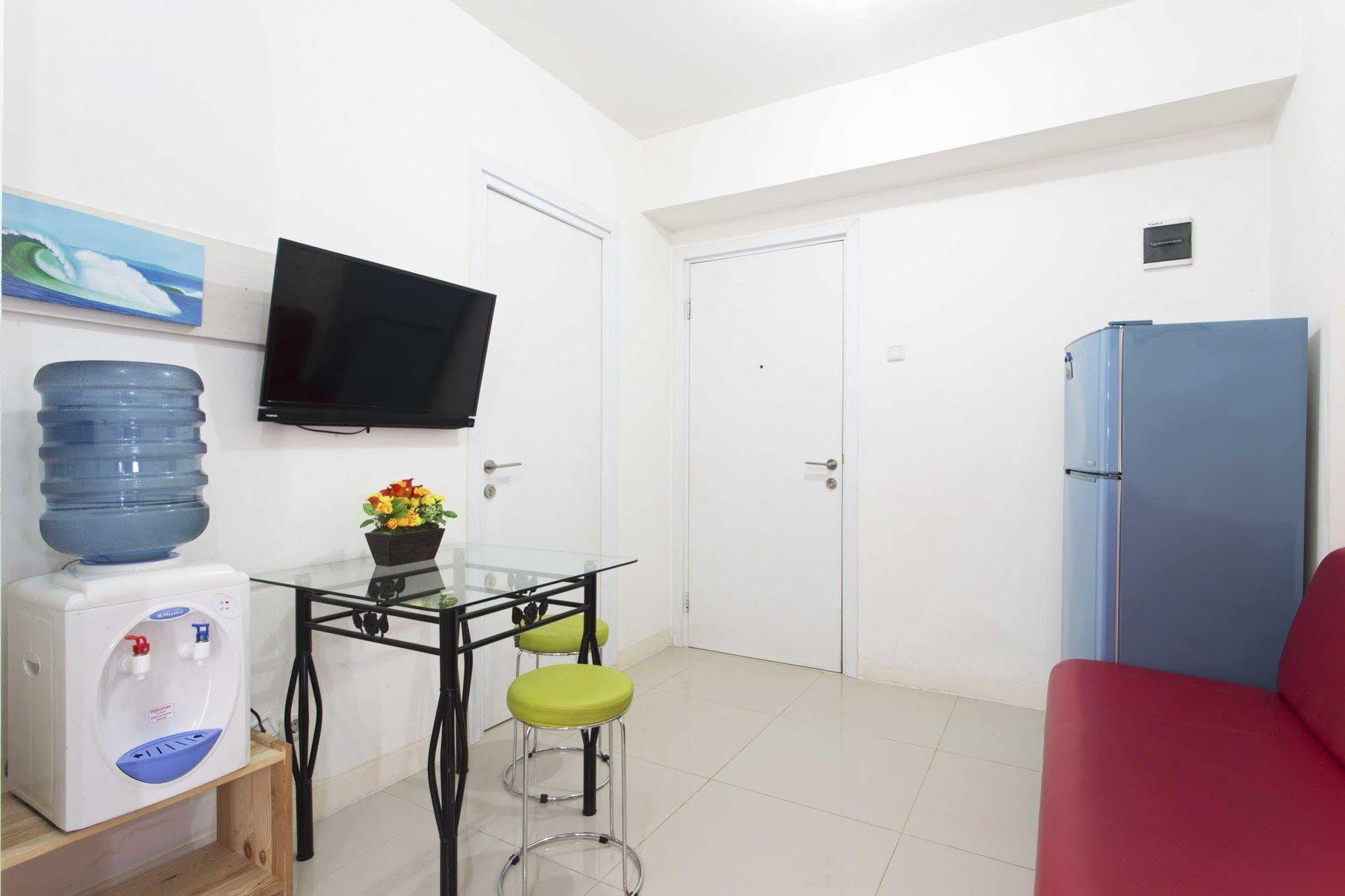 Reddoorz Apartment @ Green Pramuka Jakarta Extérieur photo